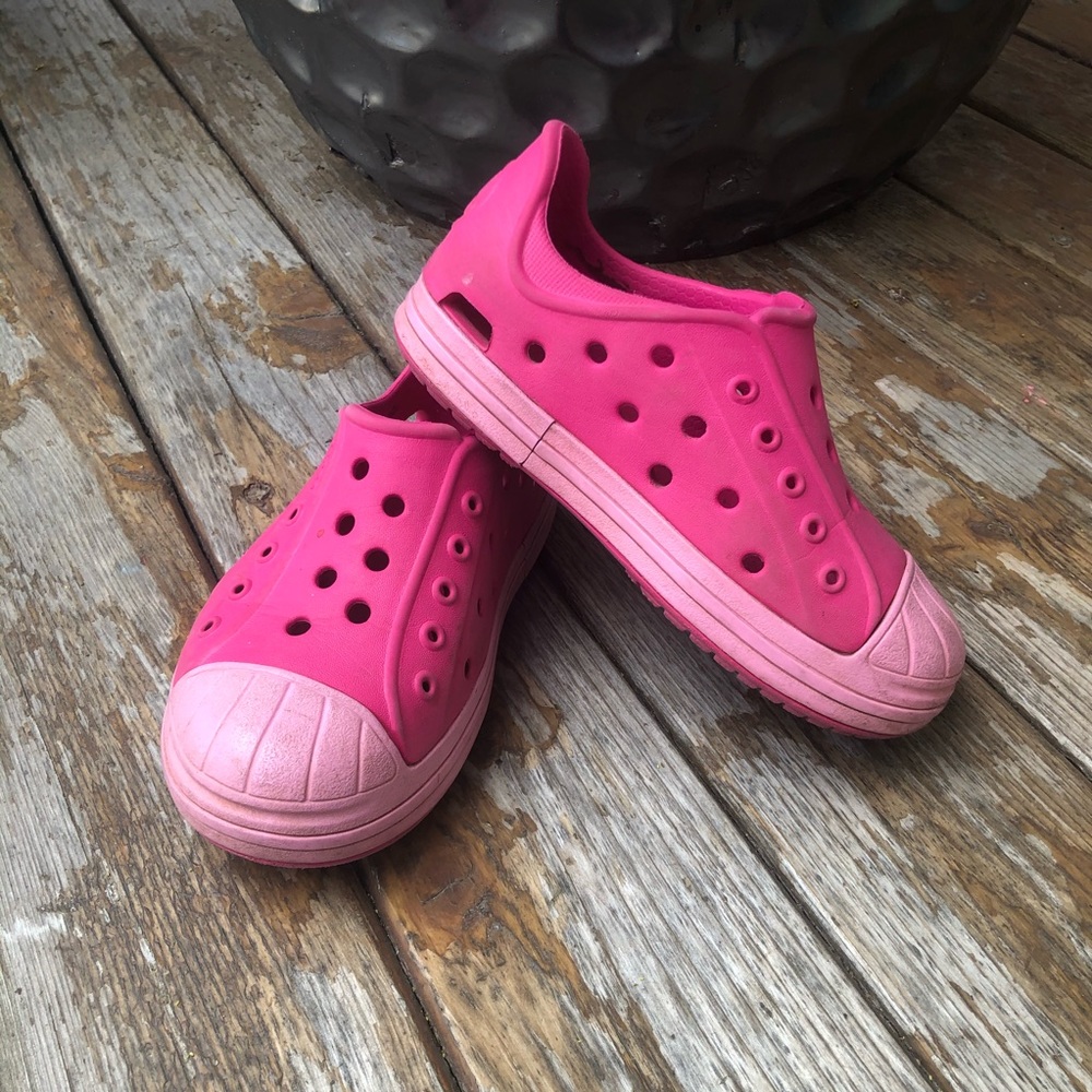 CROCS Slip on Shoe - child size 8, pink